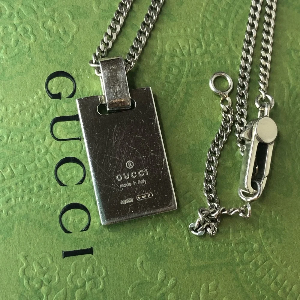 GUCCI Sterling Silver Diamante Pattern Sherryline Pendant Gucci Necklace w Box